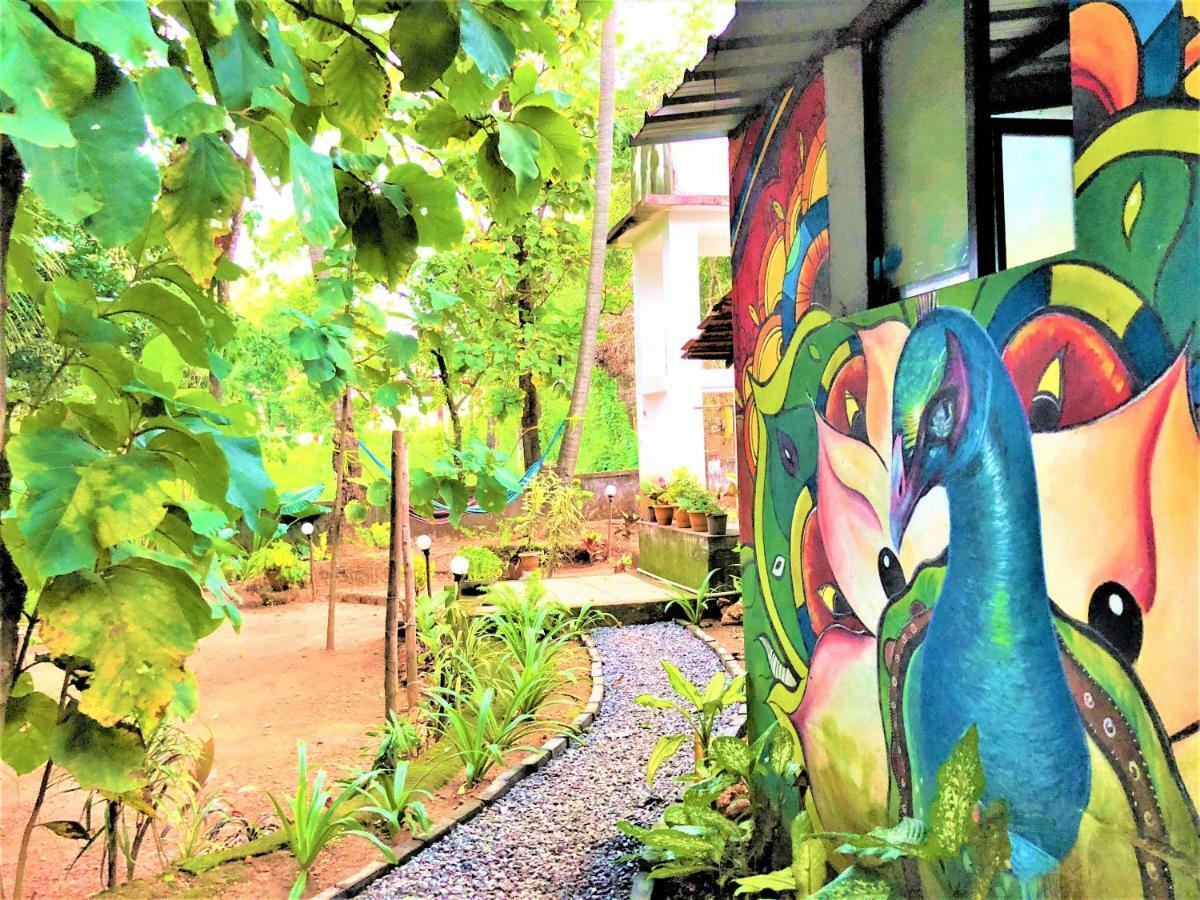 Folklore Hostel Goa Vagator Luaran gambar